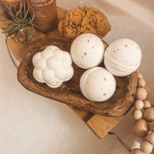 Foaming Berry Bath Bomb-Shea Coconut